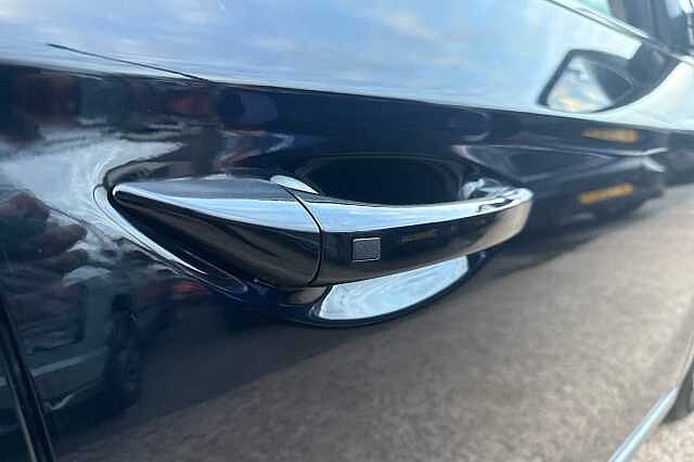 Hyundai Ioniq 1.6 GDi Hybrid Premium 5dr DCT