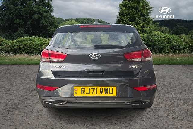 Hyundai i30 T-GDI SE CONNECT MHEV