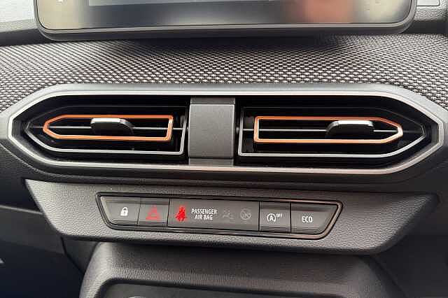 Dacia SANDERO STEPWAY EXPRESSION TCE White