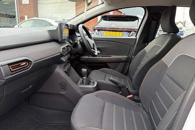 Dacia SANDERO STEPWAY EXPRESSION TCE White