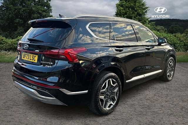 Hyundai SANTA FE 1.6 TGDi Plug-in Hybrid Ultimate 5dr 4WD Auto Black