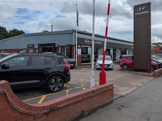 Hyundai i10 1.0 SE Connect Hatchback 5dr Petrol Manual Euro 6 (s/s) (67 ps)